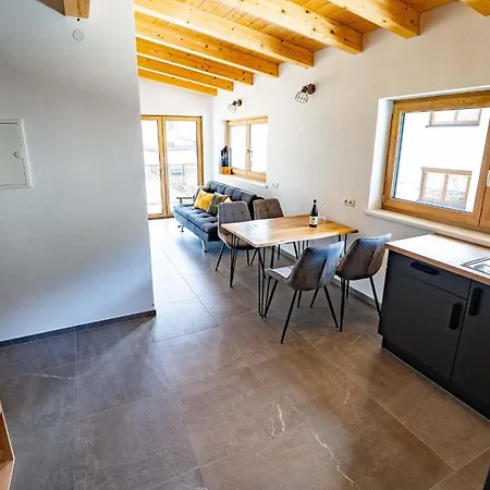 Schmied Hof Apartment Oetz