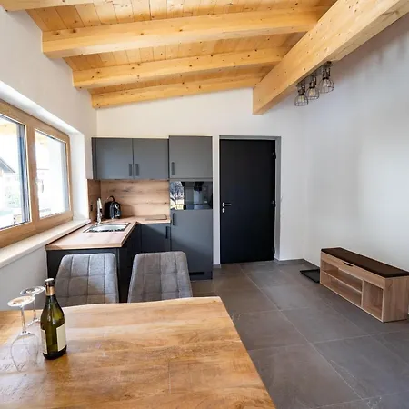 Schmied Hof Apartment Oetz
